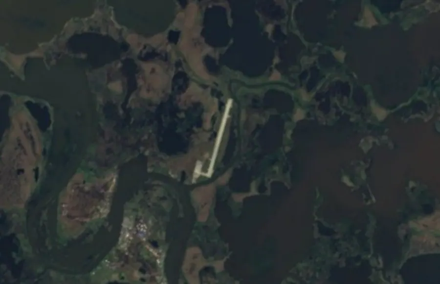 Historical satellite view of Nunapitchuk Airport · 2016–17 imagery