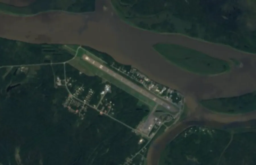 Historical satellite view of Aniak Airport · 2016–17 imagery