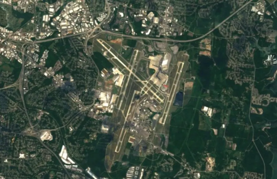 Historical satellite view of Nashville International Airport · 2016–17 imagery