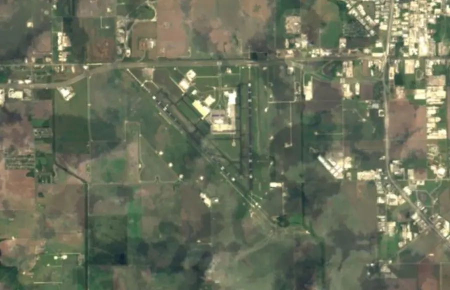 Historical satellite view of Corpus Christi International Airport · 2016–17 imagery