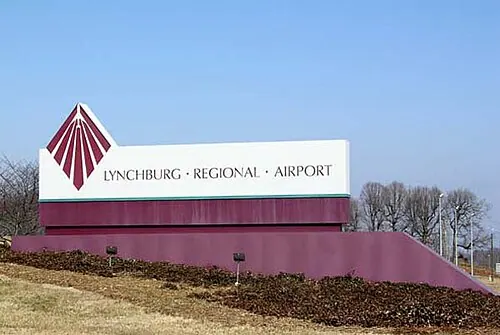 View of Lynchburg Regional Airport - Preston Glenn Field