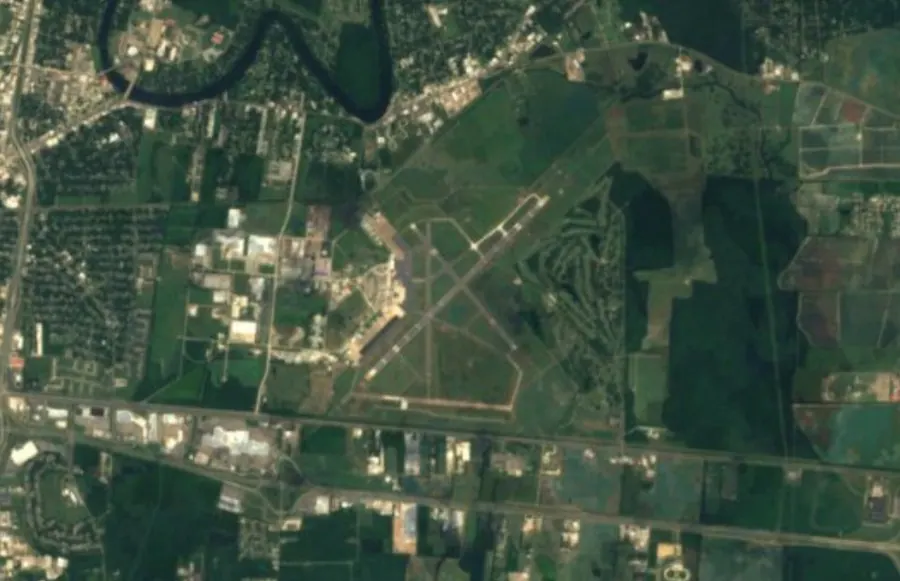 Historical satellite view of Monroe Regional Airport · 2016–17 imagery
