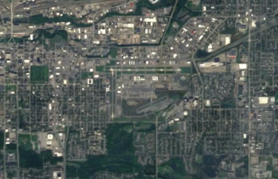 Historical satellite view of Merrill Field · 2016–17 imagery
