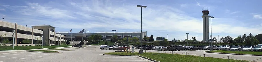 View of Newport News Williamsburg International Airport
