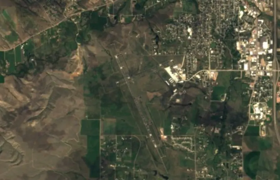 Historical satellite view of Sheridan County Airport · 2016–17 imagery