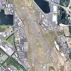 View of Salem-Willamette Valley Airport/McNary Field