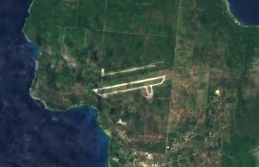 Historical satellite view of Francisco Manglona Borja / Tinian International Airport · 2016–17 imagery